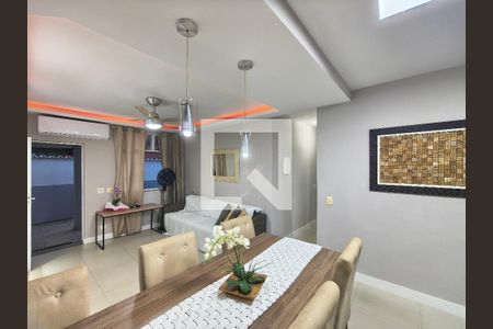 Casa de Condomínio à venda com 3 quartos, 170m² em Taquara, Rio de Janeiro