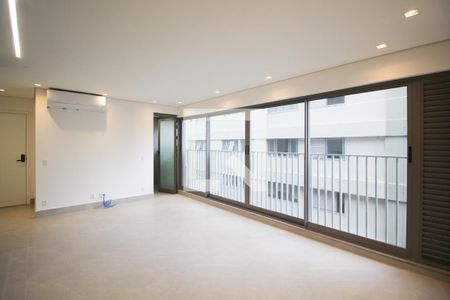 Sala de apartamento para alugar com 2 quartos, 67m² em Indianópolis, São Paulo