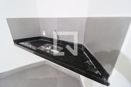Sala/Cozinha de kitnet/studio para alugar com 1 quarto, 80m² em Centro, Uberlândia