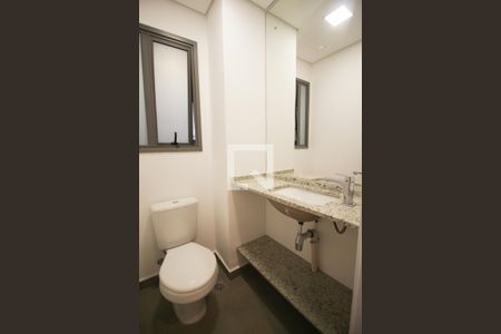 Lavabo de apartamento para alugar com 2 quartos, 68m² em Indianópolis, São Paulo