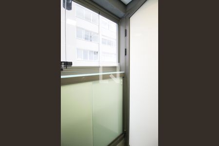 Área de serviço  de apartamento para alugar com 2 quartos, 68m² em Indianópolis, São Paulo