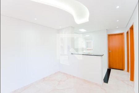 Sala de apartamento para alugar com 2 quartos, 42m² em Vila Alzira, Guarulhos