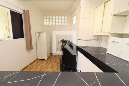 Casa de Condomínio para alugar com 2 quartos, 65m² em Piatã, Salvador