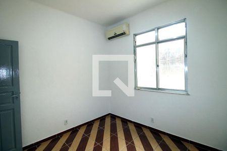 Quarto 1 de apartamento para alugar com 2 quartos, 52m² em Olaria, Rio de Janeiro