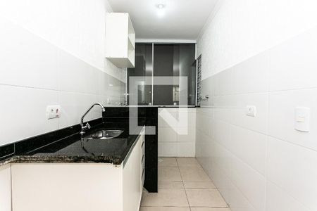Cozinha de apartamento para alugar com 1 quarto, 27m² em Chácara Santo Antônio (zona Leste), São Paulo