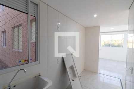 Cozinha de apartamento para alugar com 2 quartos, 42m² em Cavalhada, Porto Alegre