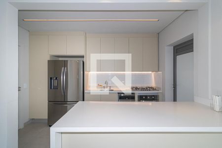 Cozinha de apartamento para alugar com 2 quartos, 134m² em Vila Nova Conceição, São Paulo