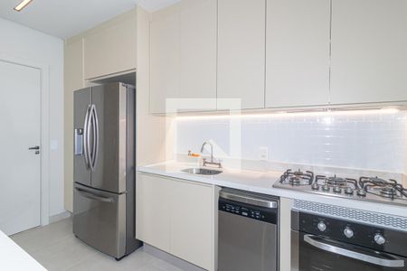 Cozinha de apartamento para alugar com 2 quartos, 134m² em Vila Nova Conceição, São Paulo