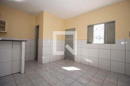 Sala/Quarto de kitnet/studio para alugar com 1 quarto, 20m² em Ceilândia, Brasília