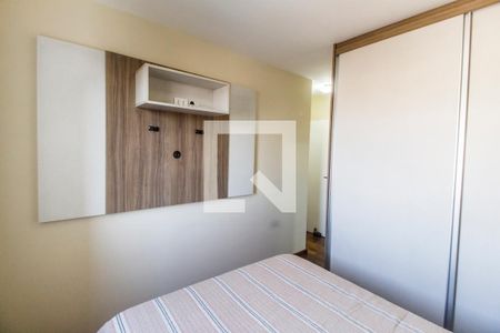 Quarto 1 de apartamento para alugar com 2 quartos, 60m² em Centro, Carapicuíba