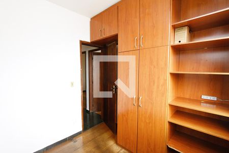 Quarto 1 de apartamento para alugar com 3 quartos, 58m² em Estoril, Belo Horizonte