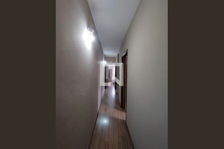 Corredor de casa à venda com 3 quartos, 137m² em Vila Natalia, São Paulo