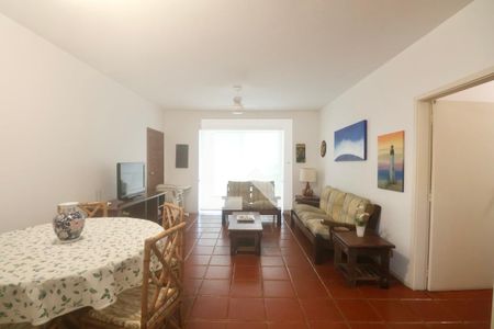 Sala de apartamento para alugar com 3 quartos, 120m² em Vila Maia, Guarujá