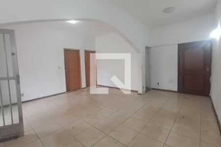 Casa para alugar com 2 quartos, 250m² em Vila Meriti, Duque de Caxias