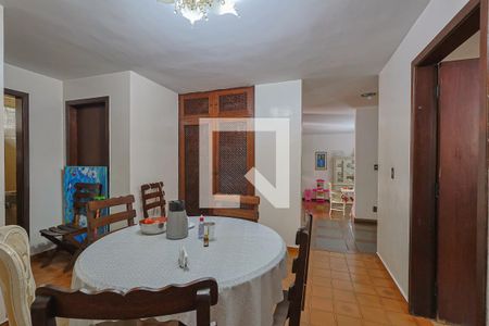 Casa à venda com 5 quartos, 411m² em Anchieta, Belo Horizonte