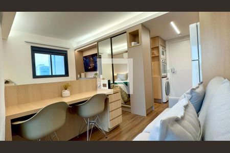 Sala de kitnet/studio para alugar com 1 quarto, 27m² em Pinheiros, São Paulo