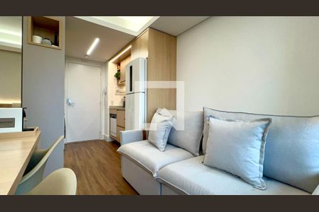 Sala de kitnet/studio para alugar com 1 quarto, 27m² em Pinheiros, São Paulo