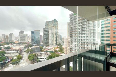 Varanda de kitnet/studio para alugar com 1 quarto, 27m² em Pinheiros, São Paulo
