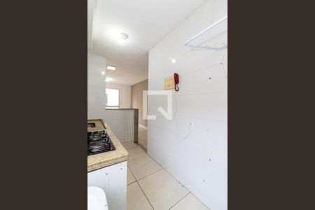 Cozinha de apartamento para alugar com 2 quartos, 47m² em Realengo, Rio de Janeiro