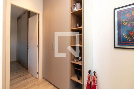 Corredor de apartamento à venda com 2 quartos, 67m² em Santana, Porto Alegre