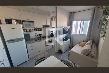 Sala/Cozinha de apartamento à venda com 2 quartos, 35m² em Vila Tolstoi, São Paulo