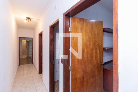 Corredor de casa para alugar com 3 quartos, 148m² em Jaraguá, São Paulo