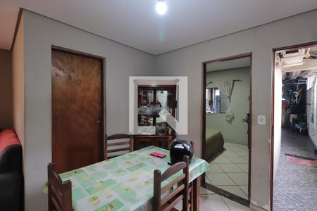 Sala de casa para alugar com 3 quartos, 120m² em Vila Nova Savoia, São Paulo