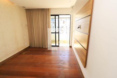 Apartamento para alugar com 5 quartos, 218m² em Caminho das Árvores, Salvador