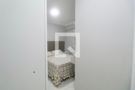 Suíte de apartamento para alugar com 3 quartos, 89m² em Vila Alzira, Guarujá