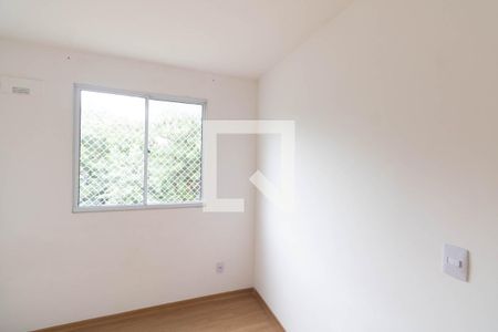 Quarto 1 de apartamento para alugar com 2 quartos, 45m² em Inhoaíba, Rio de Janeiro