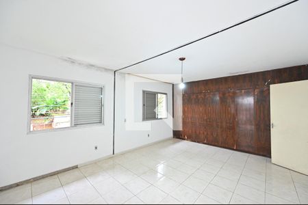 Suite de casa para alugar com 3 quartos, 180m² em Planalto Paulista, São Paulo