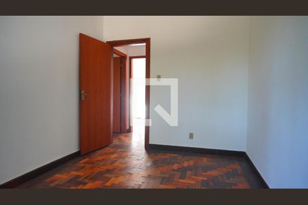 Quarto 1 de apartamento para alugar com 3 quartos, 80m² em Petrópolis, Porto Alegre