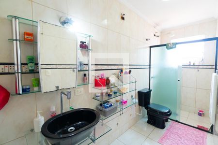 Banheiro da Suíte de casa à venda com 4 quartos, 180m² em Vila Fachini, São Paulo