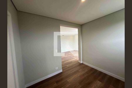 Suite1 Principal - Espaço para Closet de casa de condomínio à venda com 3 quartos, 250m² em Sítio do Rosário, Barueri