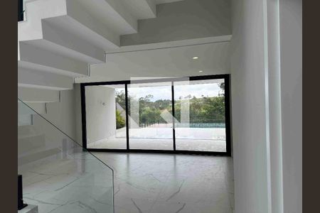 Vista Sala de casa de condomínio à venda com 3 quartos, 250m² em Sítio do Rosário, Barueri
