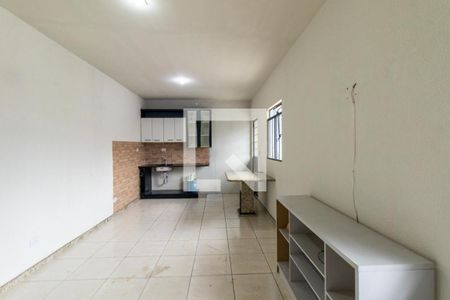 Sala/Cozinha de casa para alugar com 1 quarto, 43m² em Cidade Industrial de Curitiba, Curitiba