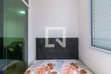 Quarto de apartamento para alugar com 2 quartos, 43m² em Parque Reboucas, São Paulo