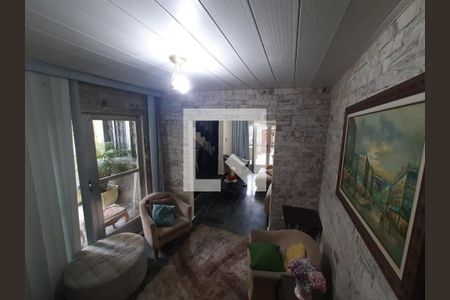 Sala de casa para alugar com 3 quartos, 200m² em Jardim Alvorada, Nova Iguaçu