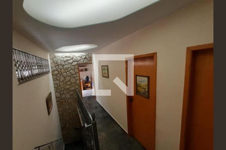 Corredor de casa para alugar com 3 quartos, 200m² em Jardim Alvorada, Nova Iguaçu
