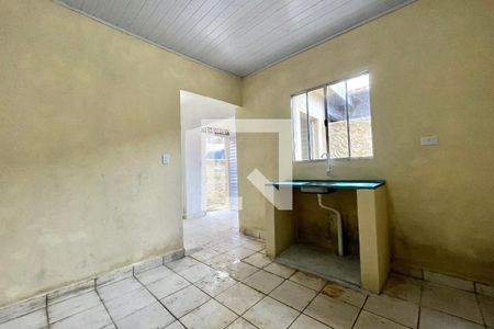 Sala/Cozinha de casa para alugar com 1 quarto, 37m² em Vila Babilonia, São Paulo
