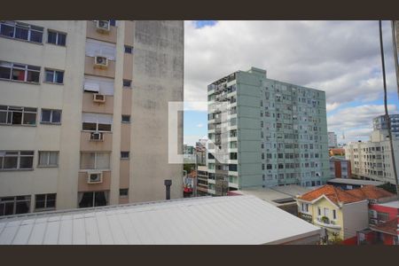 Vista da Rua de apartamento à venda com 2 quartos, 70m² em Floresta, Porto Alegre