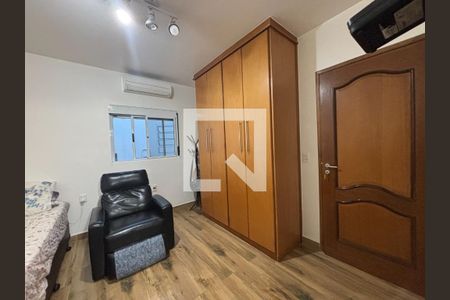 Quarto de casa à venda com 4 quartos, 222m² em Bosque da Saúde, São Paulo