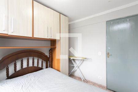 Quarto 1  de apartamento para alugar com 2 quartos, 48m² em Conjunto Habitacional Fazenda do Carmo, São Paulo