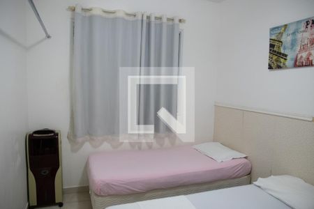 Quarto 02 de apartamento para alugar com 3 quartos, 78m² em Jardim Goiás, Goiânia