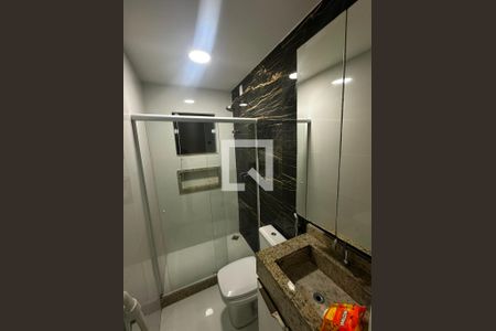 Banheiro de casa de condomínio para alugar com 6 quartos, 390m² em Vargem Grande, Rio de Janeiro