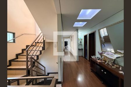 Sala de casa à venda com 5 quartos, 639m² em Alto Caiçaras, Belo Horizonte