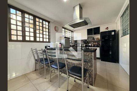 Cozinha de casa à venda com 5 quartos, 639m² em Alto Caiçaras, Belo Horizonte