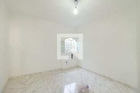 Quarto 1 de casa para alugar com 2 quartos, 80m² em Senador Vasconcelos, Rio de Janeiro