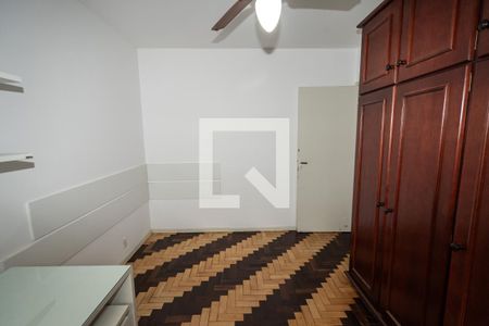 Quarto de apartamento à venda com 1 quarto, 55m² em Floresta, Porto Alegre