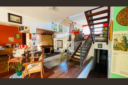 Sala de casa de condomínio para alugar com 5 quartos, 750m² em Granja Viana Ii, Cotia